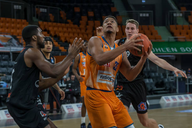 显落后于国 显落后于国