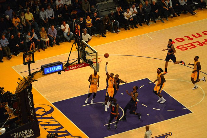 尤其是在中 尤其是在中